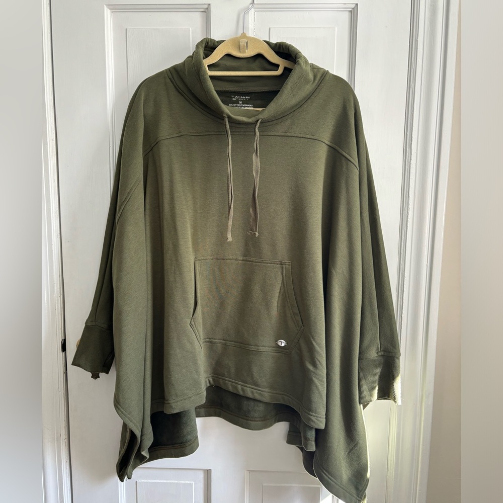 NWOT Tahari Sport mock neck sweatshirt poncho